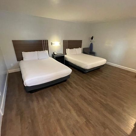 Stargazer Inn And Suites Monterey Bagian luar foto